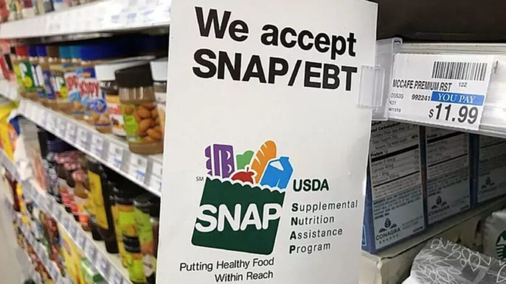 Does Sam's Club Accept Food Stamps? What products cannot be purchased with SNAP?