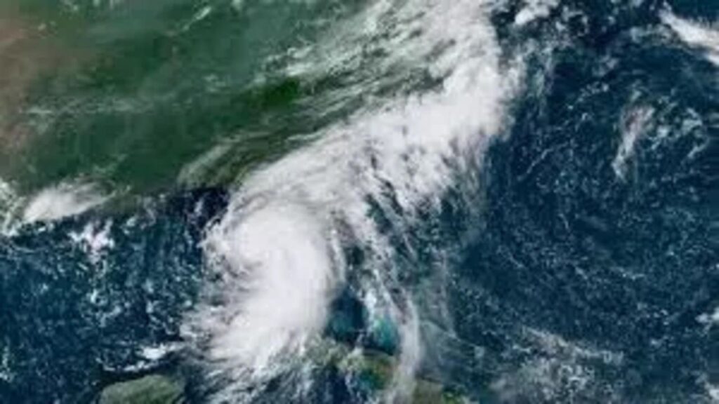 Hurricane Debby Strengthen to Category 1